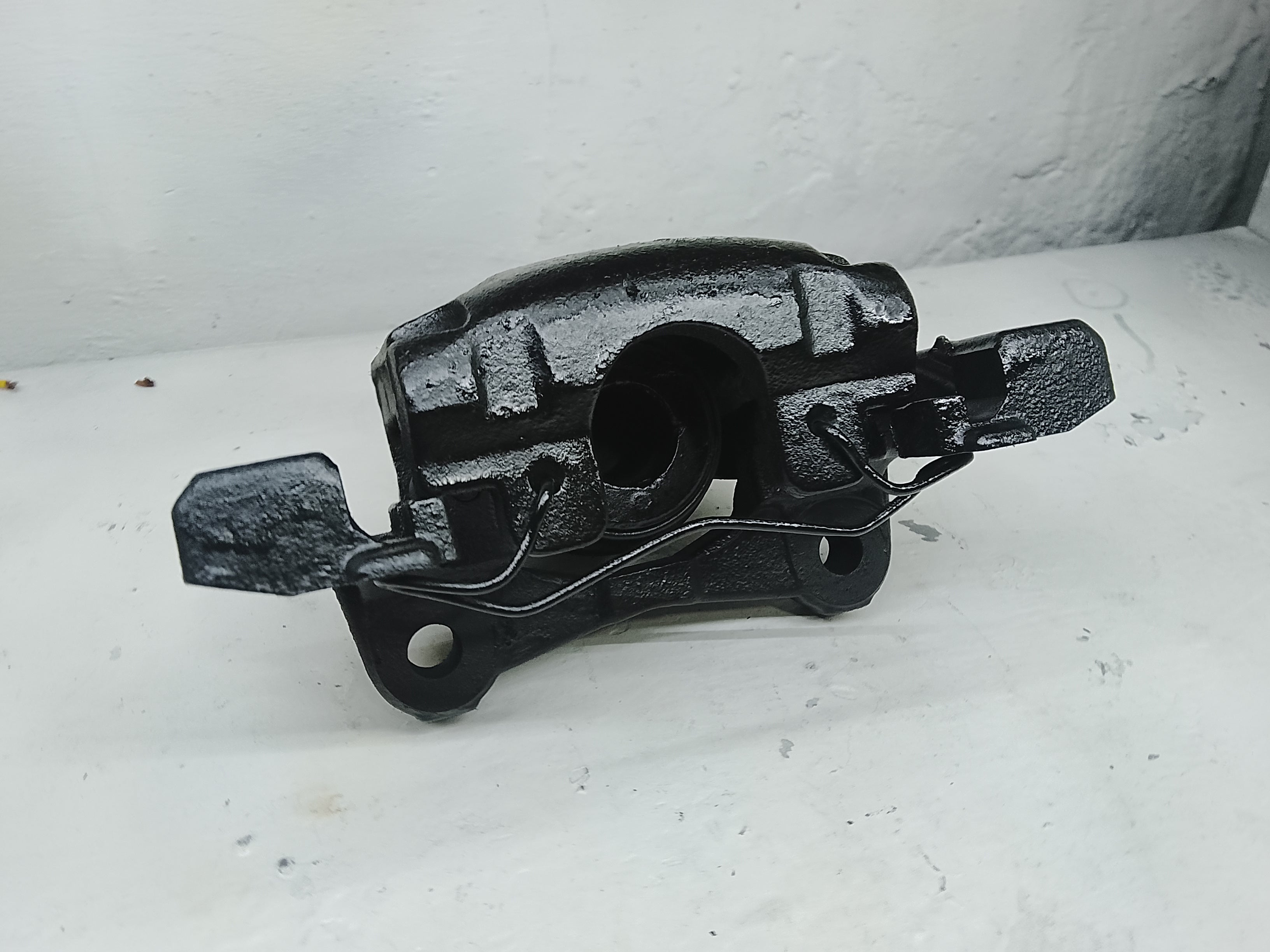 Caliper Delantero Jeep Cherokee XJ 4.0L – Usado Restaurado