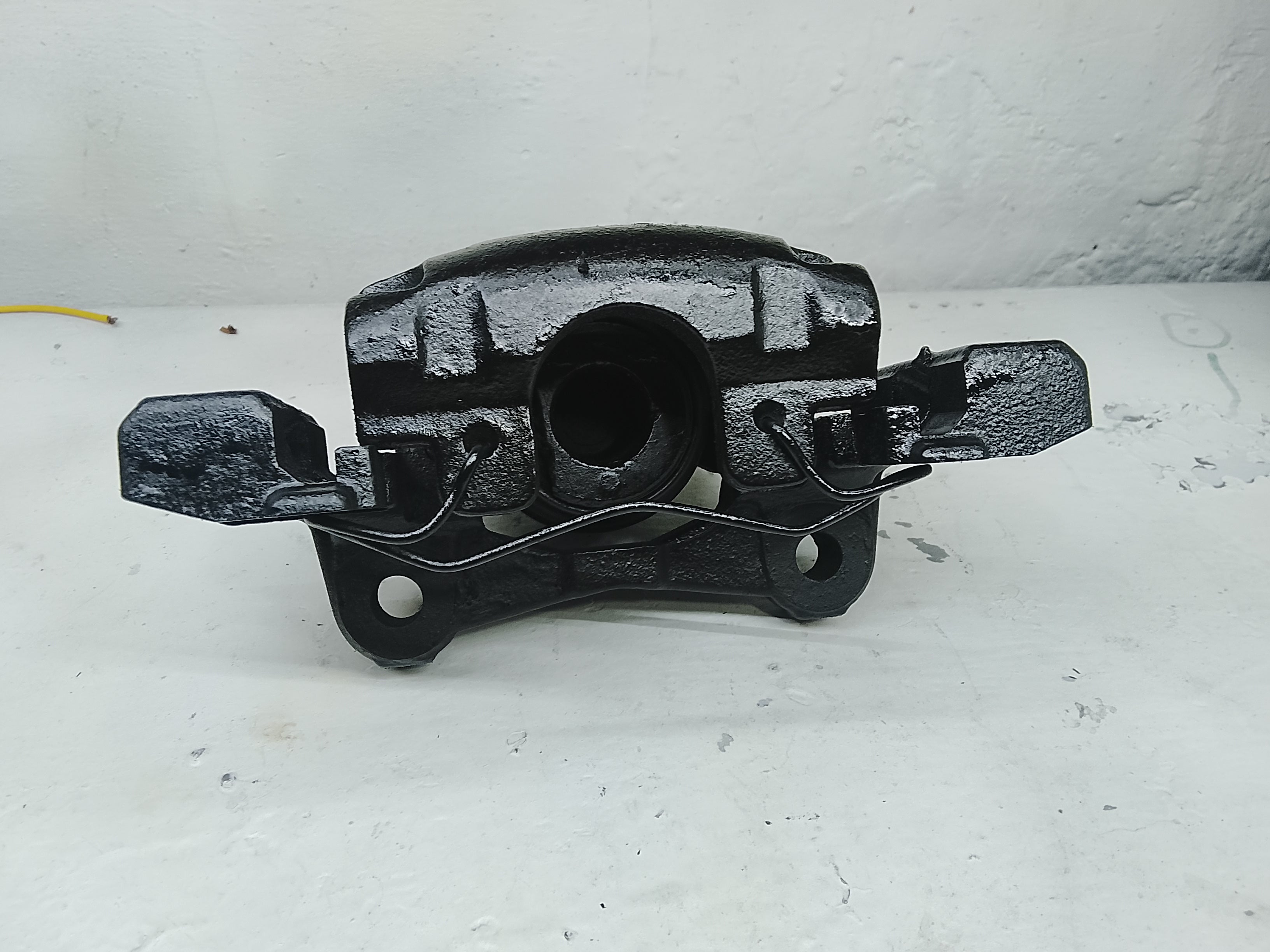 Caliper Delantero Jeep Cherokee XJ 4.0L – Usado Restaurado