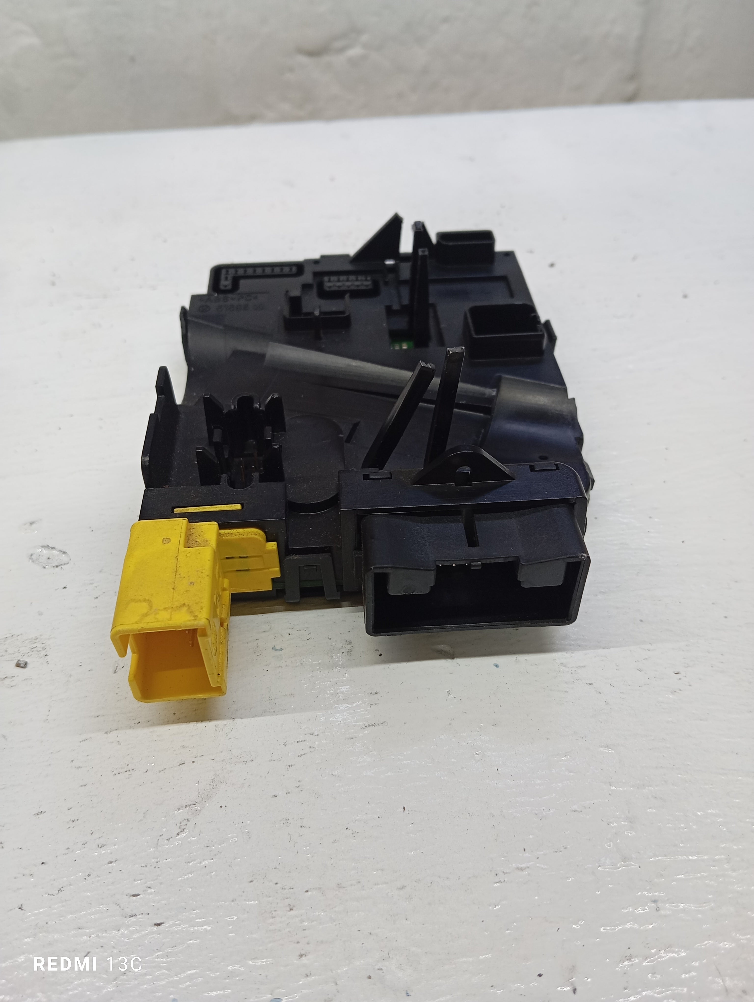Módulo de Columna de Dirección VW Jetta MK5 / Golf MK5 / Passat B6 – Usado