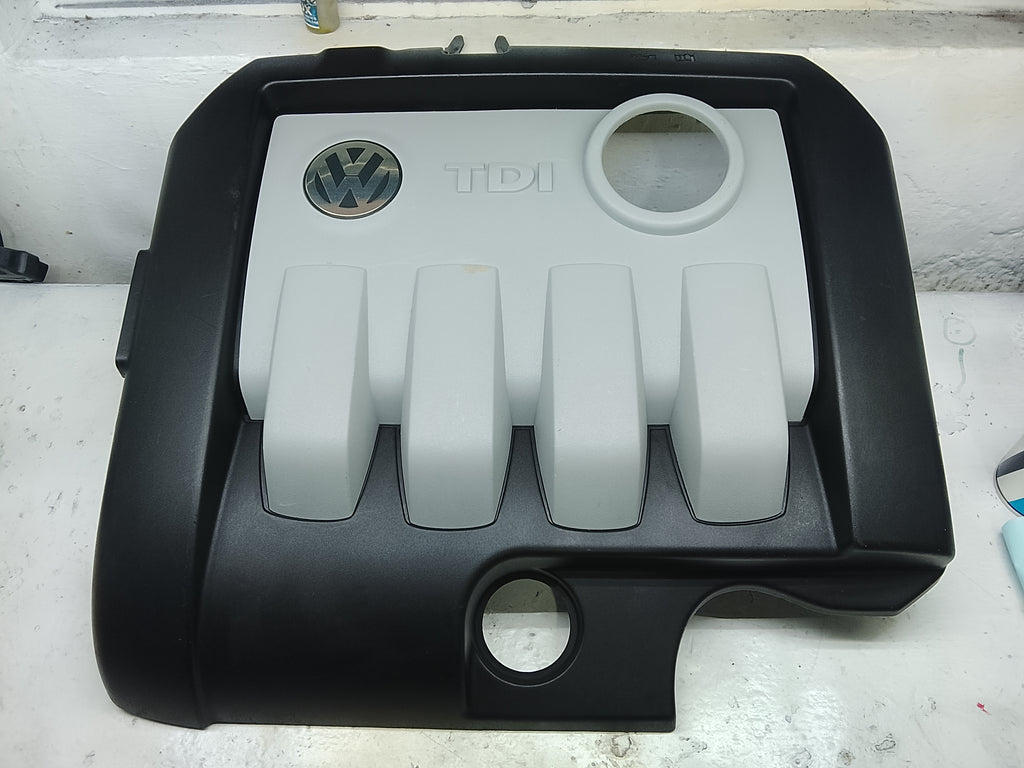 Tapa Embellecedora / Cubierta de Motor VW TDI 1.9 / 2.0 - 03G 103 925