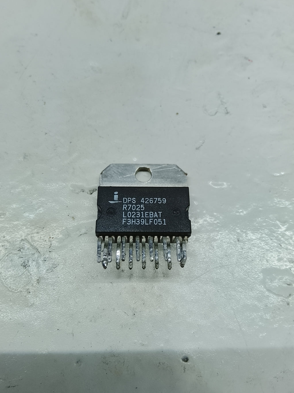 Chip de Potencia DPS 426759 – Infineon R7025 (Usado)